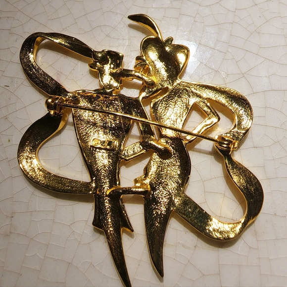 Vintage JJ gold lady and gentlemen dating, night out on the town brooch - Picture 7 of 7